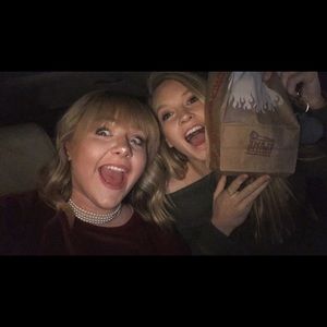 Meet your Posher, Victoria